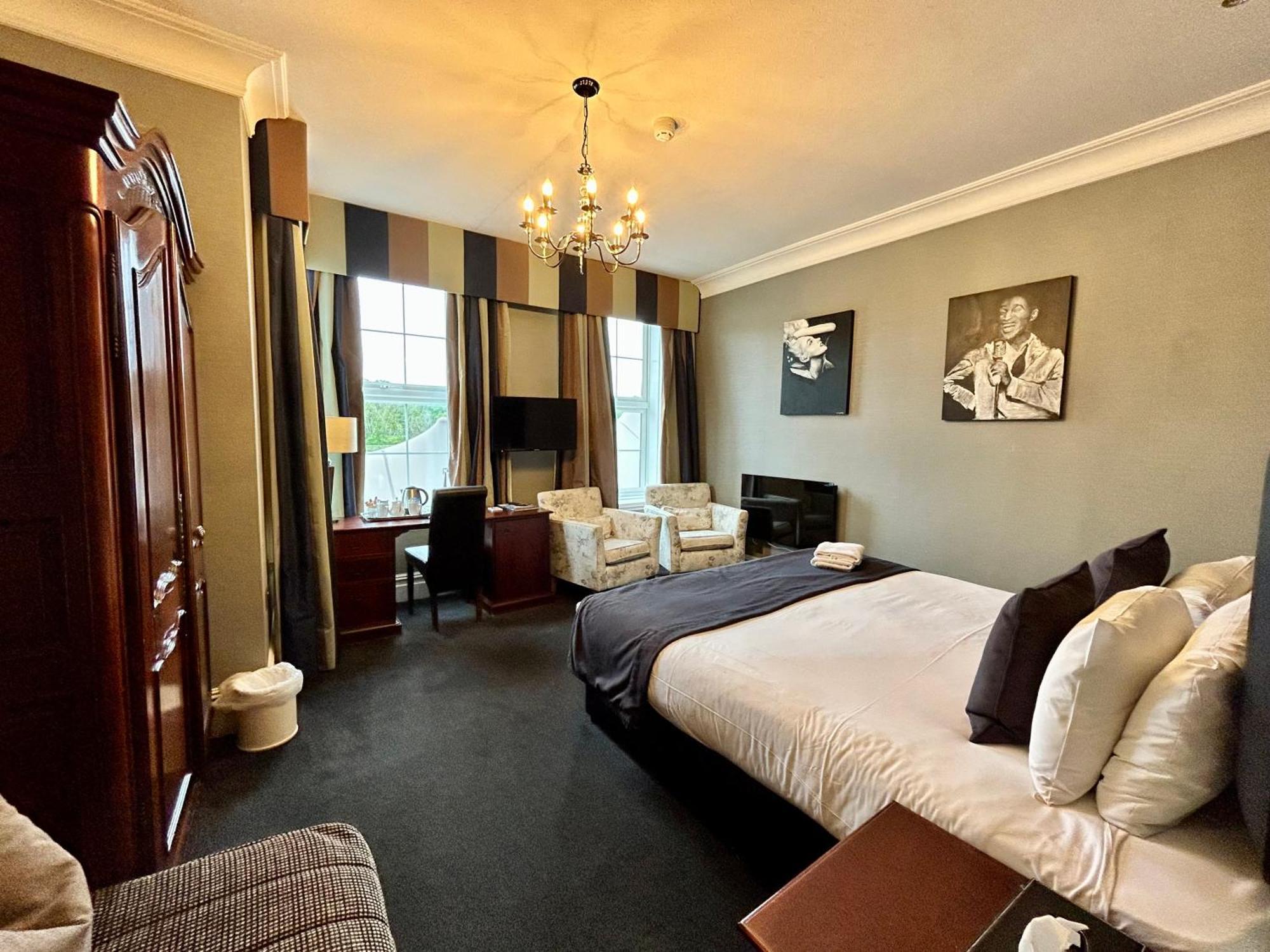 Balmer Lawn Hotel Brockenhurst Room photo